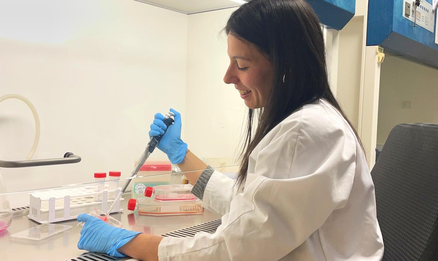 Marta Marco Aragón in lab