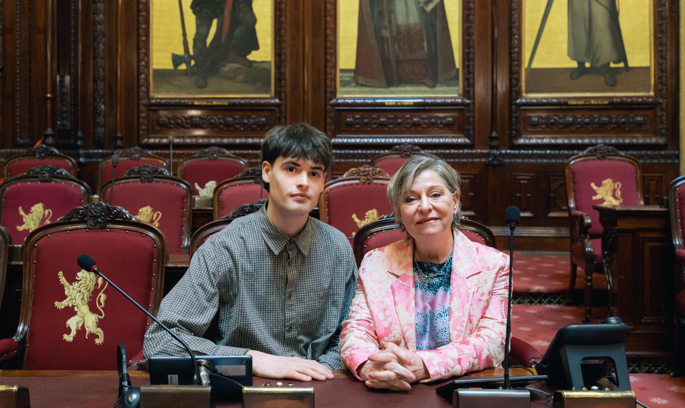 Foto van Katie Segers en Mauro Michielsen in de Senaat