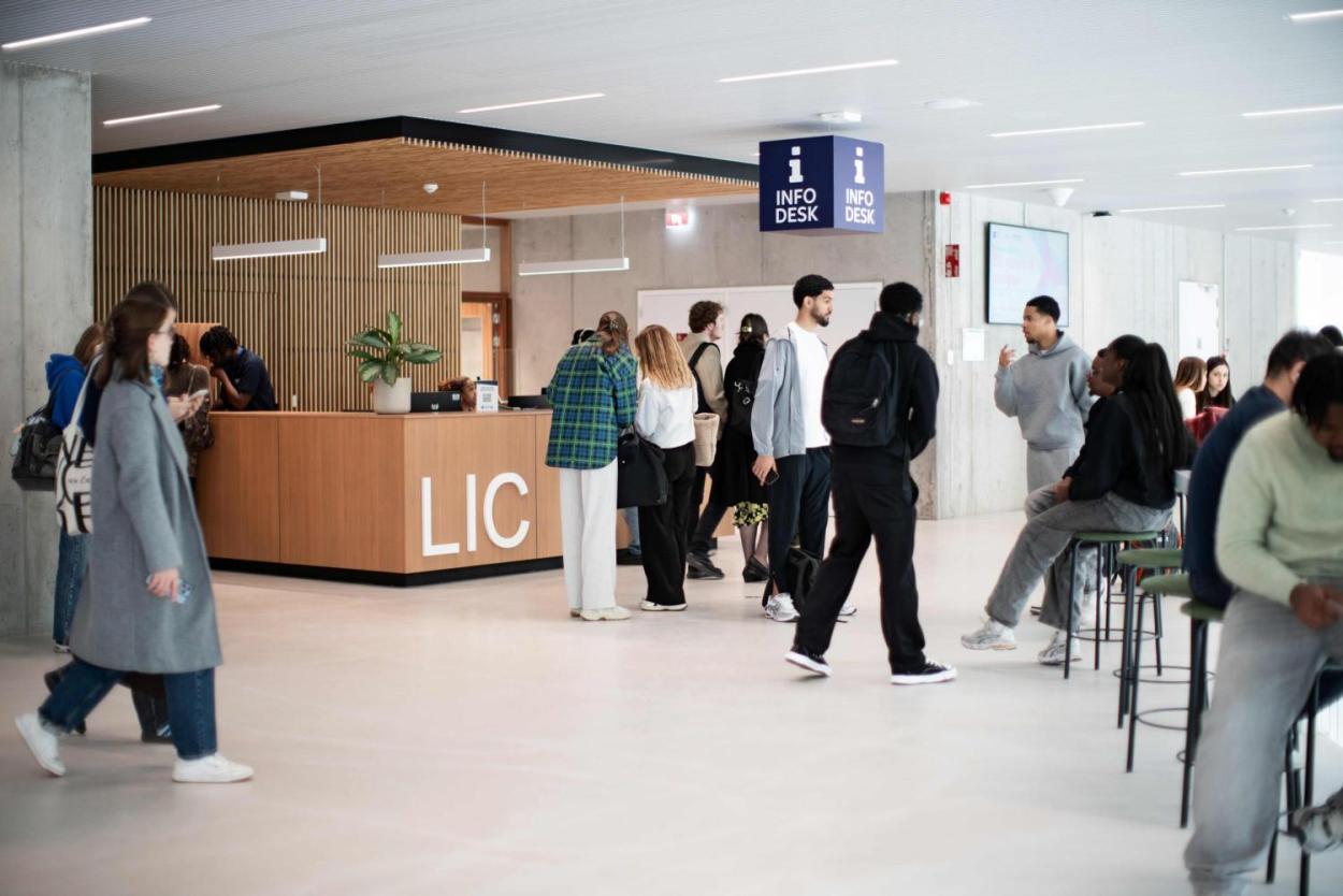 LIC