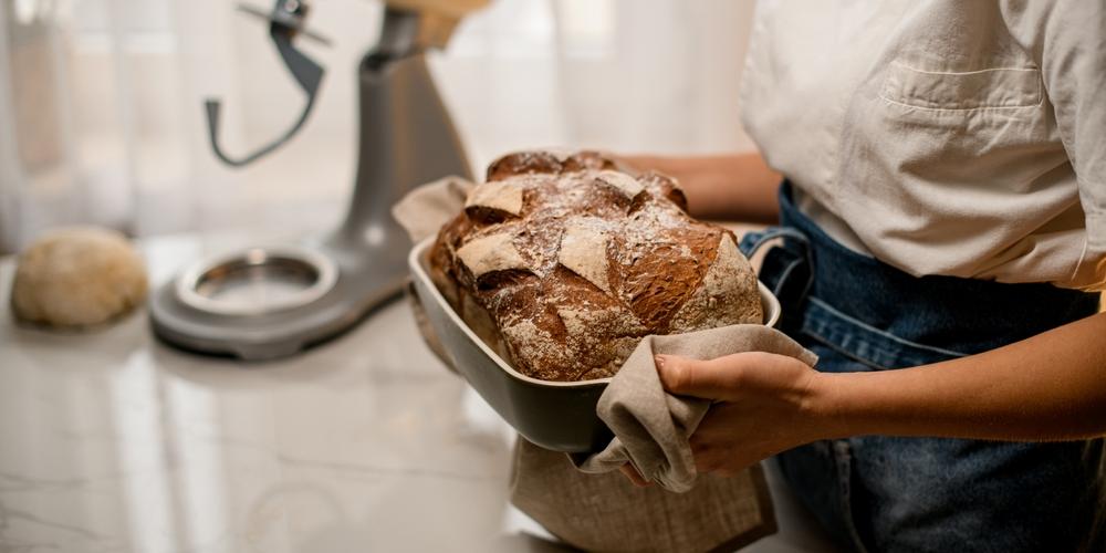 Thuisbakker met zuurdesembrood